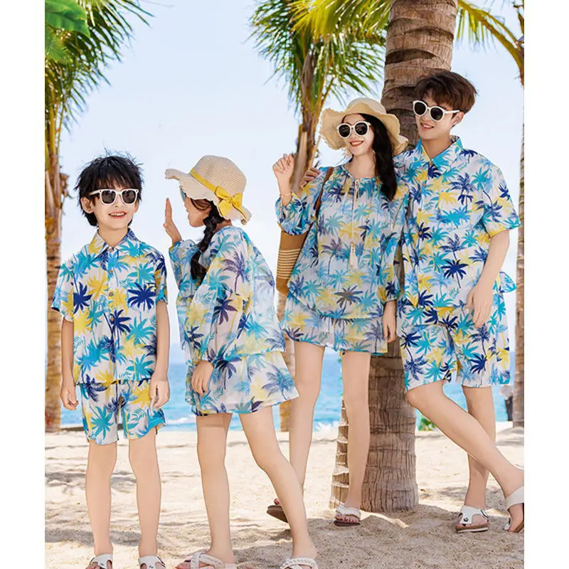 Family Vacation Look Matching  - đánh giá và giá The Plant Parent